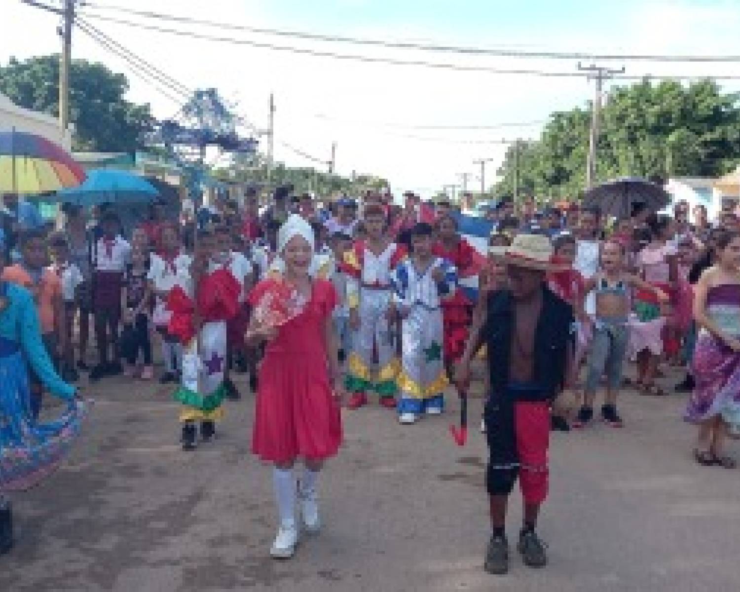 Comenzaron festividades por la Semana de la Cultura en Sola (+Fotos)