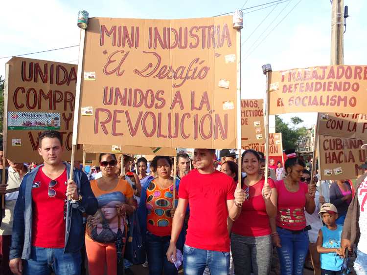 Trabajadores del Consejo Popular Cubitas.