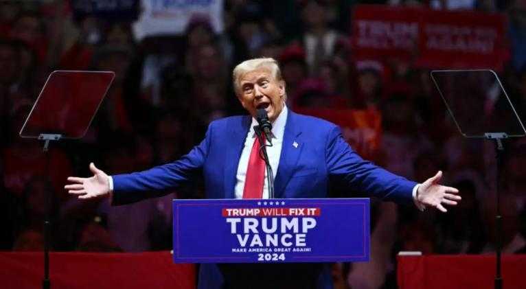 Donald Trump en un multitudinario mitin en el emblemático Madison Square Garden de Nueva York, el 27 de octubre de 2024  ANGELA WEISS / AFP